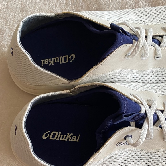OLUKAI Men's White Casual Shoes - Picture 8 of 16